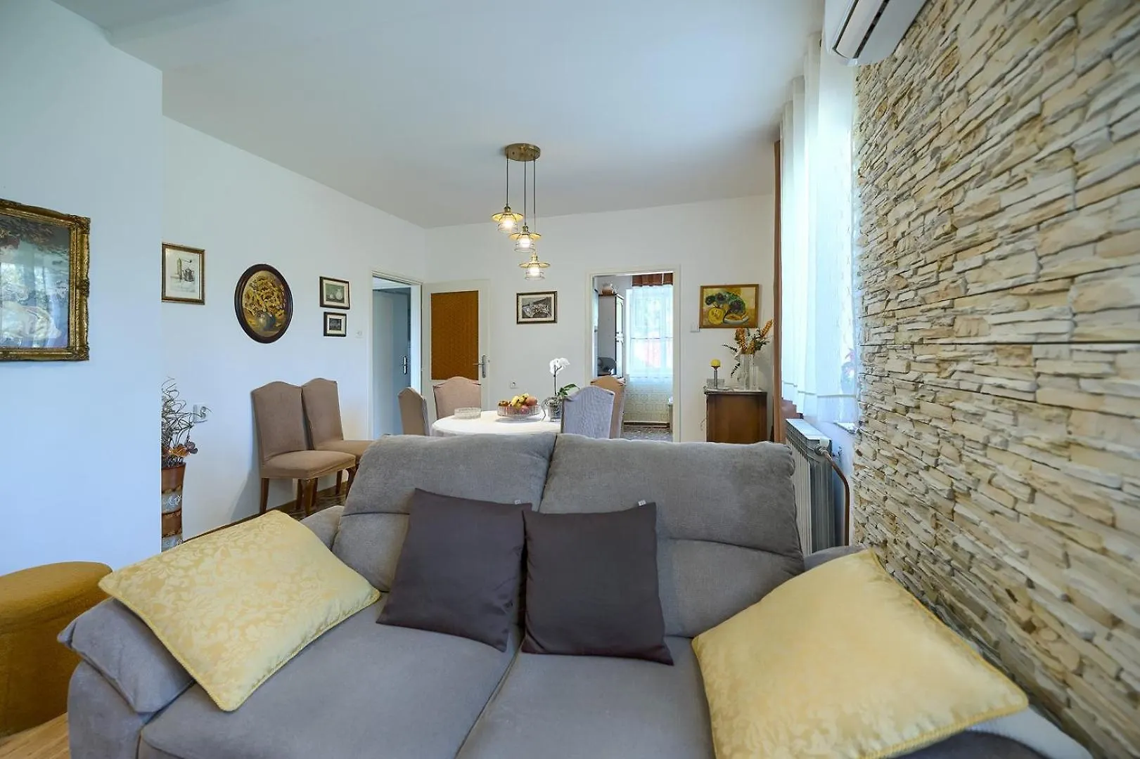 Apartment Dusanka Πούλα 0*,  Κροατία